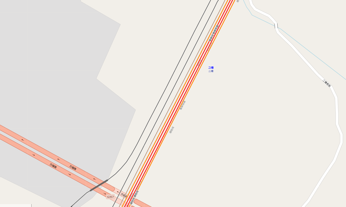 二塘站线路，橙色为湘桂铁路，红色为衡柳铁路。图源： OpenRailwayMap
